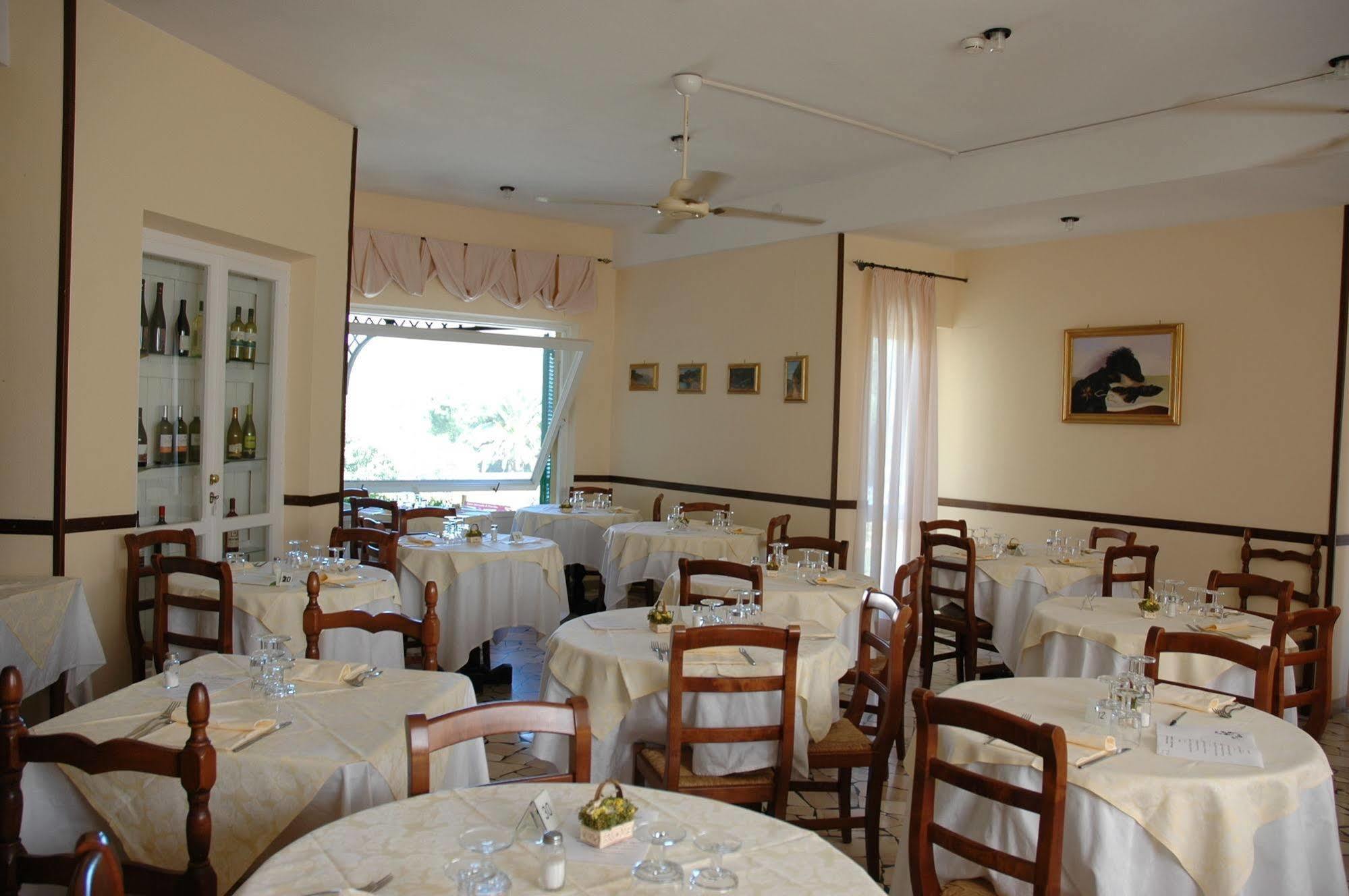 Hotel Monna Lisa Procchio  Bagian luar foto